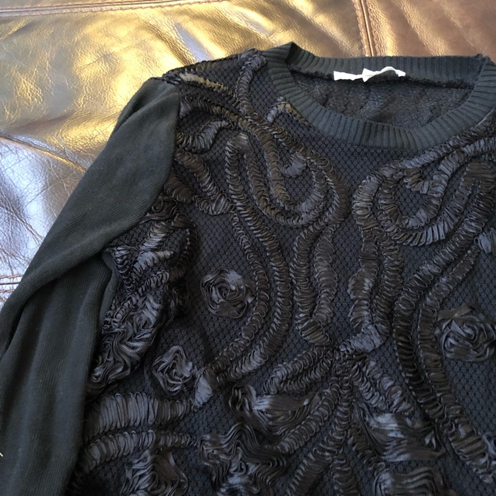 HP! ENDLESS ROSE BLACK MILLENNIUM BLOUSE - Picture 4 of 8